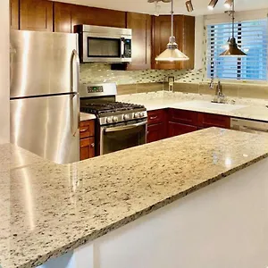Gulf Breeze Aglow Holiday home